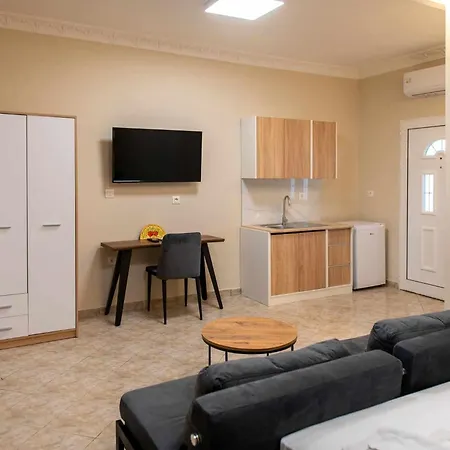 Perdika Center Rooms Exterior foto