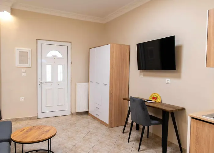 Perdika Center Rooms